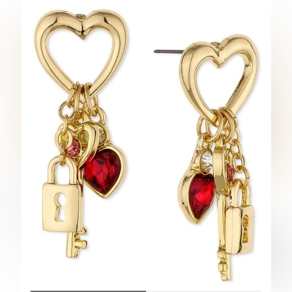 Hold The Key To Your Own Heart With These Dazzling Lock Key Heart Earrings Hold The Key To Your Own Heart With These Dazzling Lock Key Heart Earrings